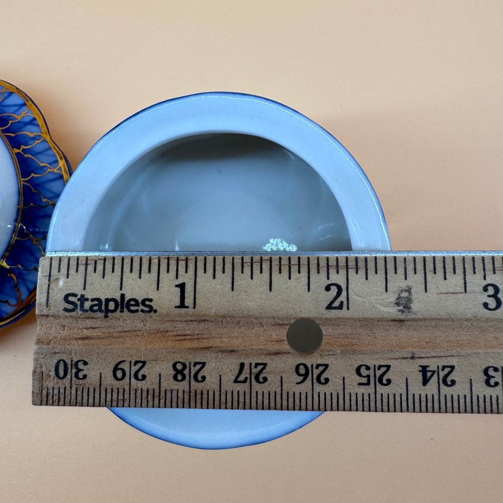 Trinket Box Porcelain Gzhel Hand Painted White Blue Gold NWOT - Picture 6 of 15